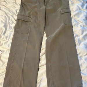 Hollister Women's Olive Cargo Pants Size 25R